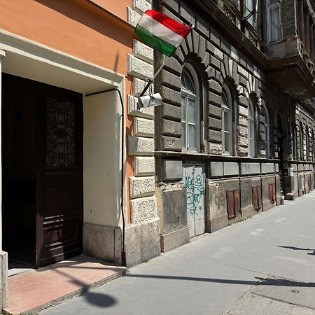 Charming & Cozy Stylish Apartment In The Heart Of Budapesta Exterior foto