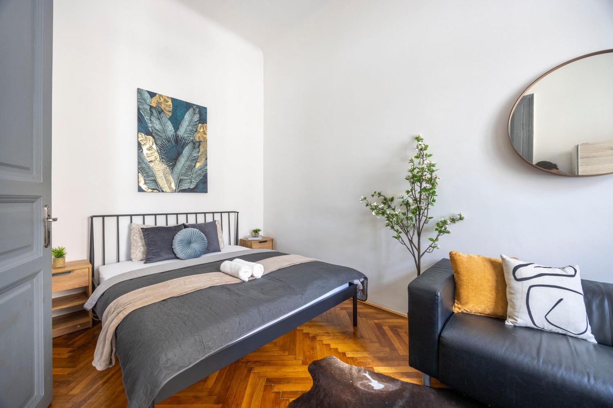 Charming & Cozy Stylish Apartment In The Heart Of Budapesta Exterior foto