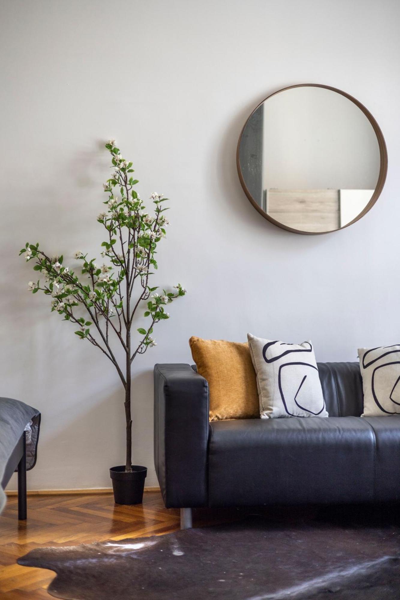 Charming & Cozy Stylish Apartment In The Heart Of Budapesta Exterior foto