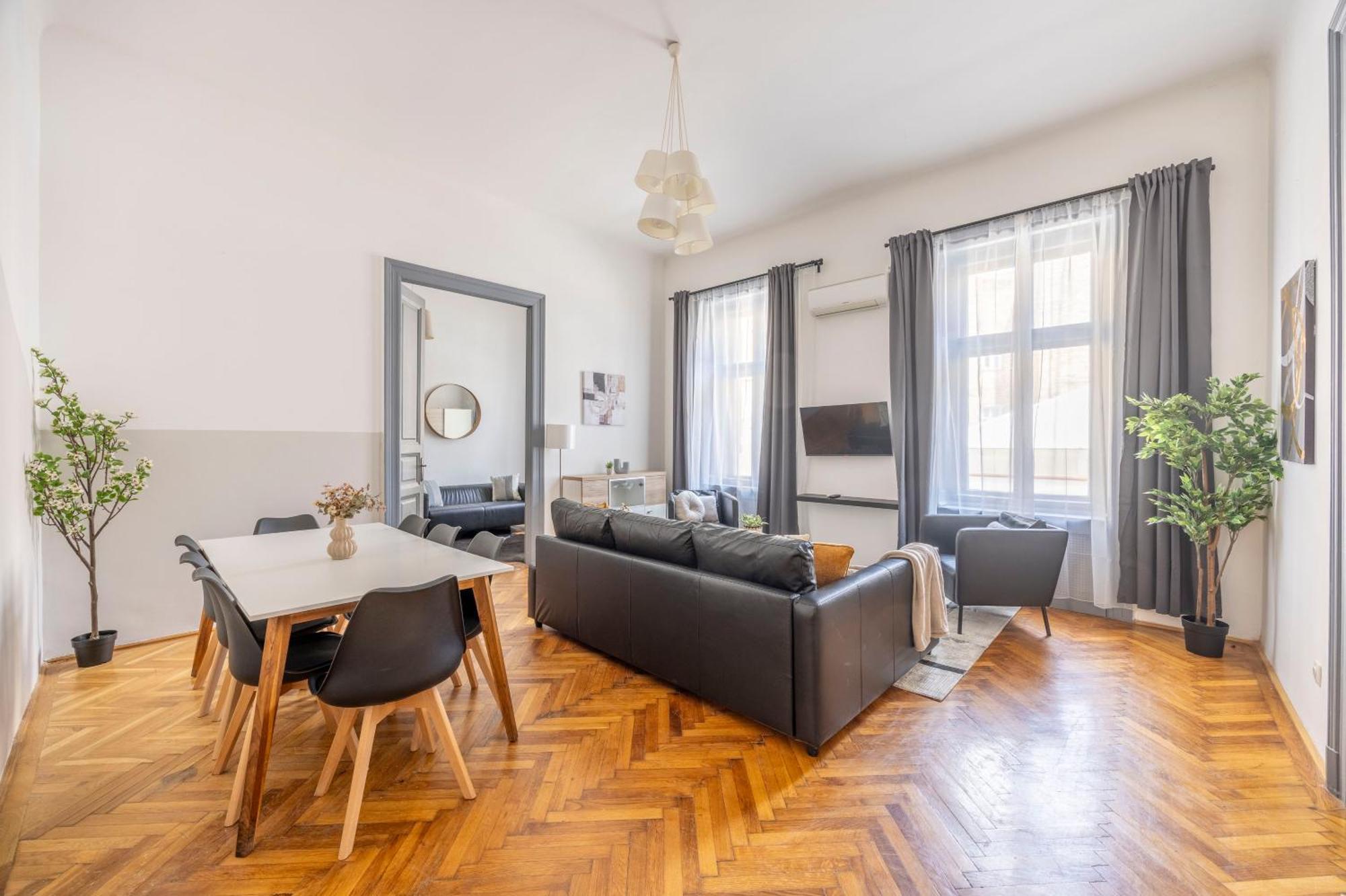 Charming & Cozy Stylish Apartment In The Heart Of Budapesta Exterior foto